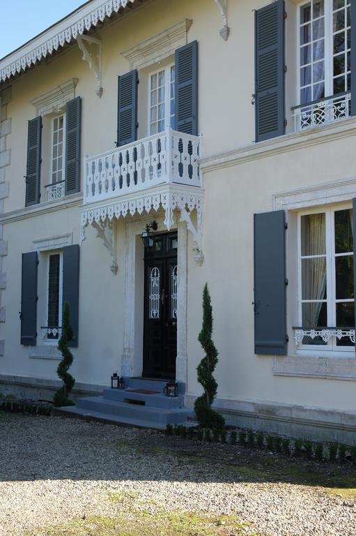 Le Chalet De Luxe Bed and Breakfast Saint-Séverin Exterior foto