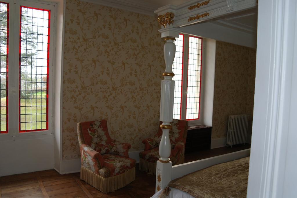 Le Chalet De Luxe Bed and Breakfast Saint-Séverin Habitación foto