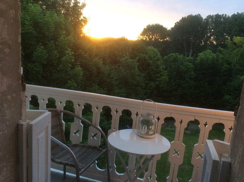 Le Chalet De Luxe Bed and Breakfast Saint-Séverin Exterior foto