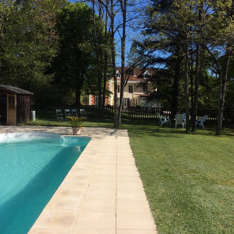 Le Chalet De Luxe Bed and Breakfast Saint-Séverin Exterior foto